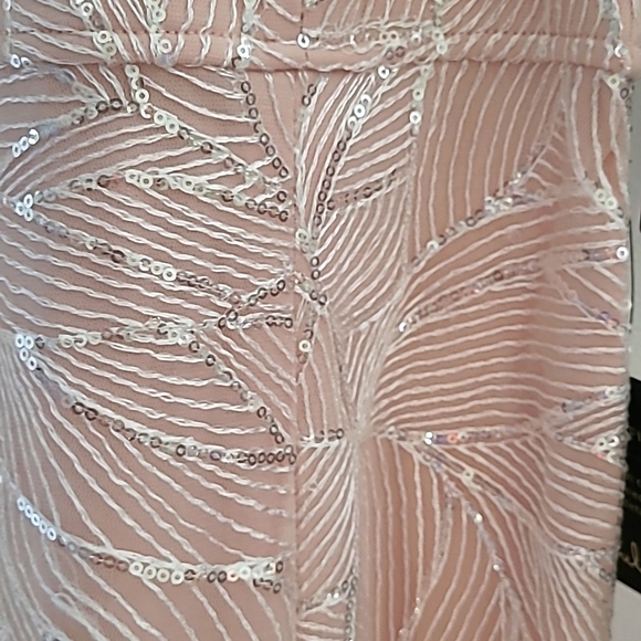 Stunning Lulu's Blush Pink Gown US 6/ 8 - Picture 4 of 5